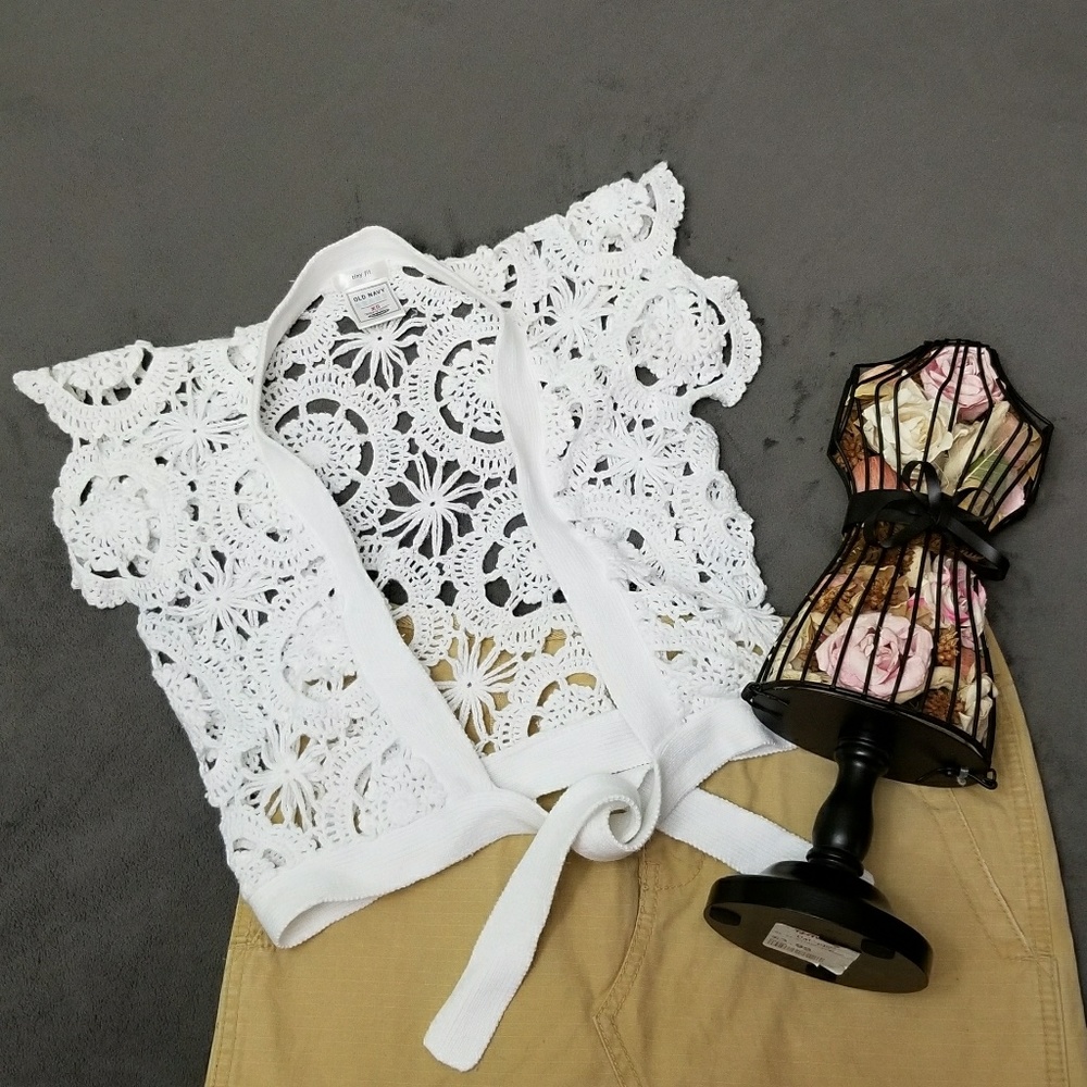 Old Navy White Crocheted Cap Sleeved Tie Shrug